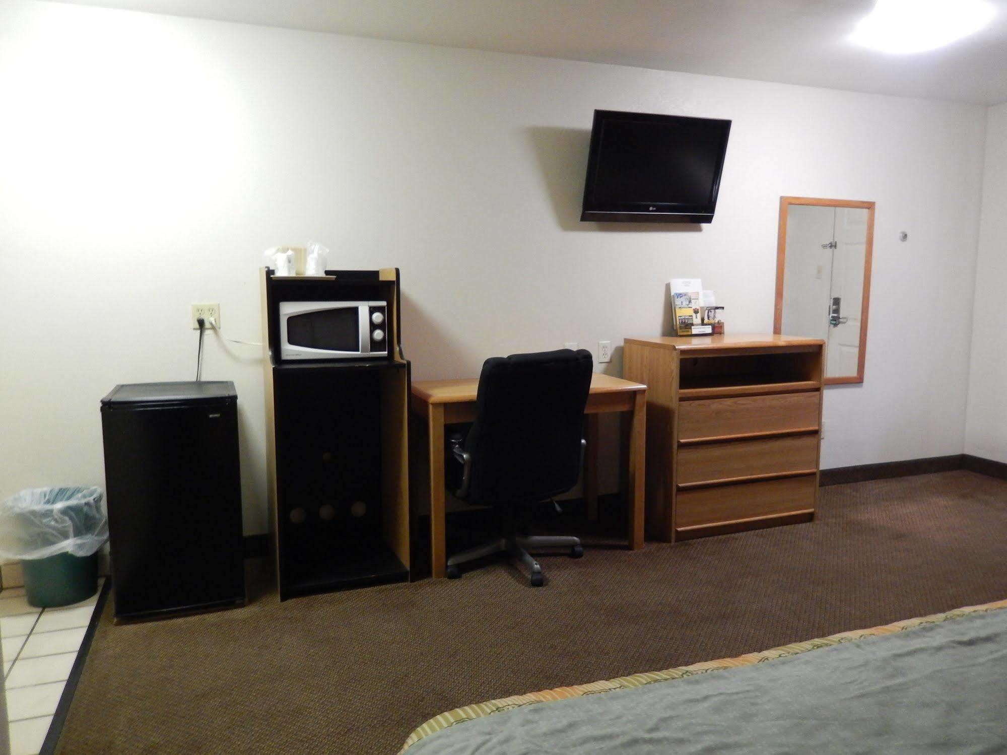 Executive Inn Pearsall Extérieur photo