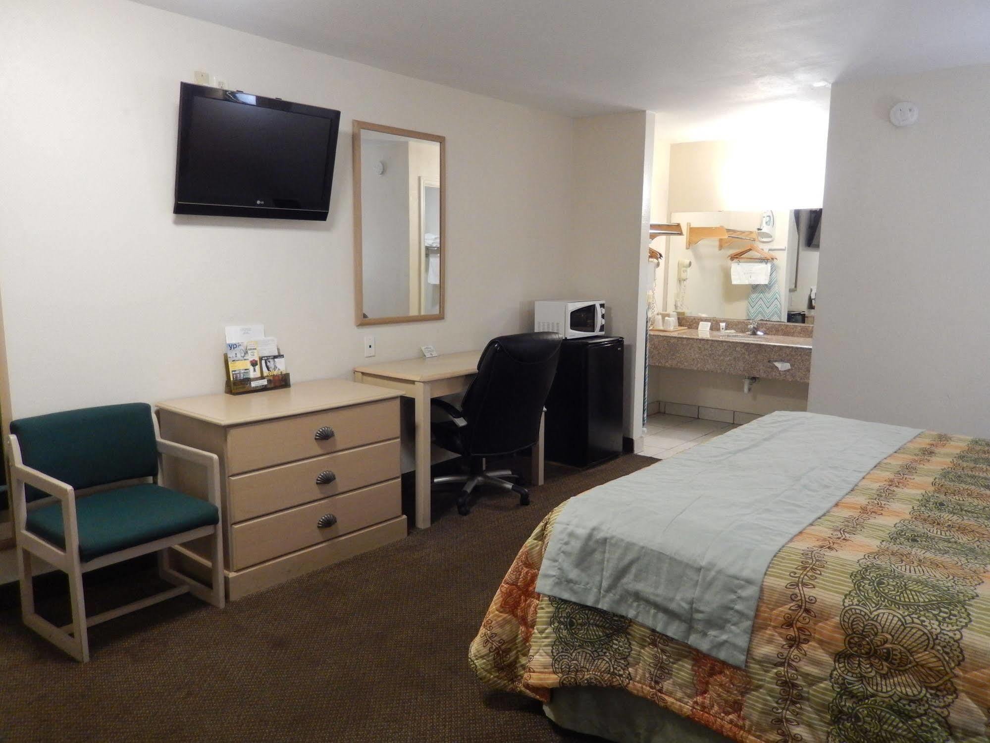 Executive Inn Pearsall Extérieur photo