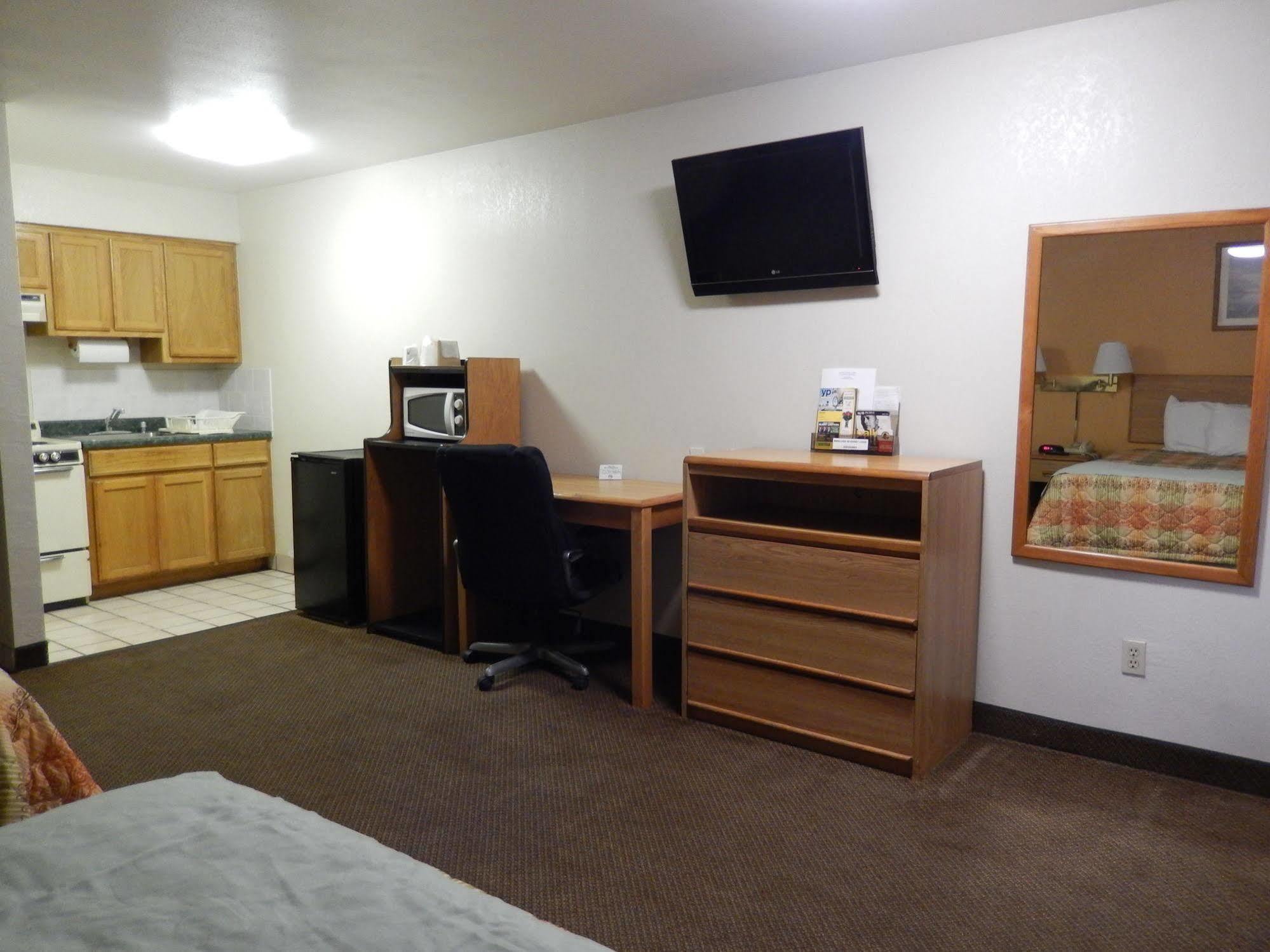 Executive Inn Pearsall Extérieur photo